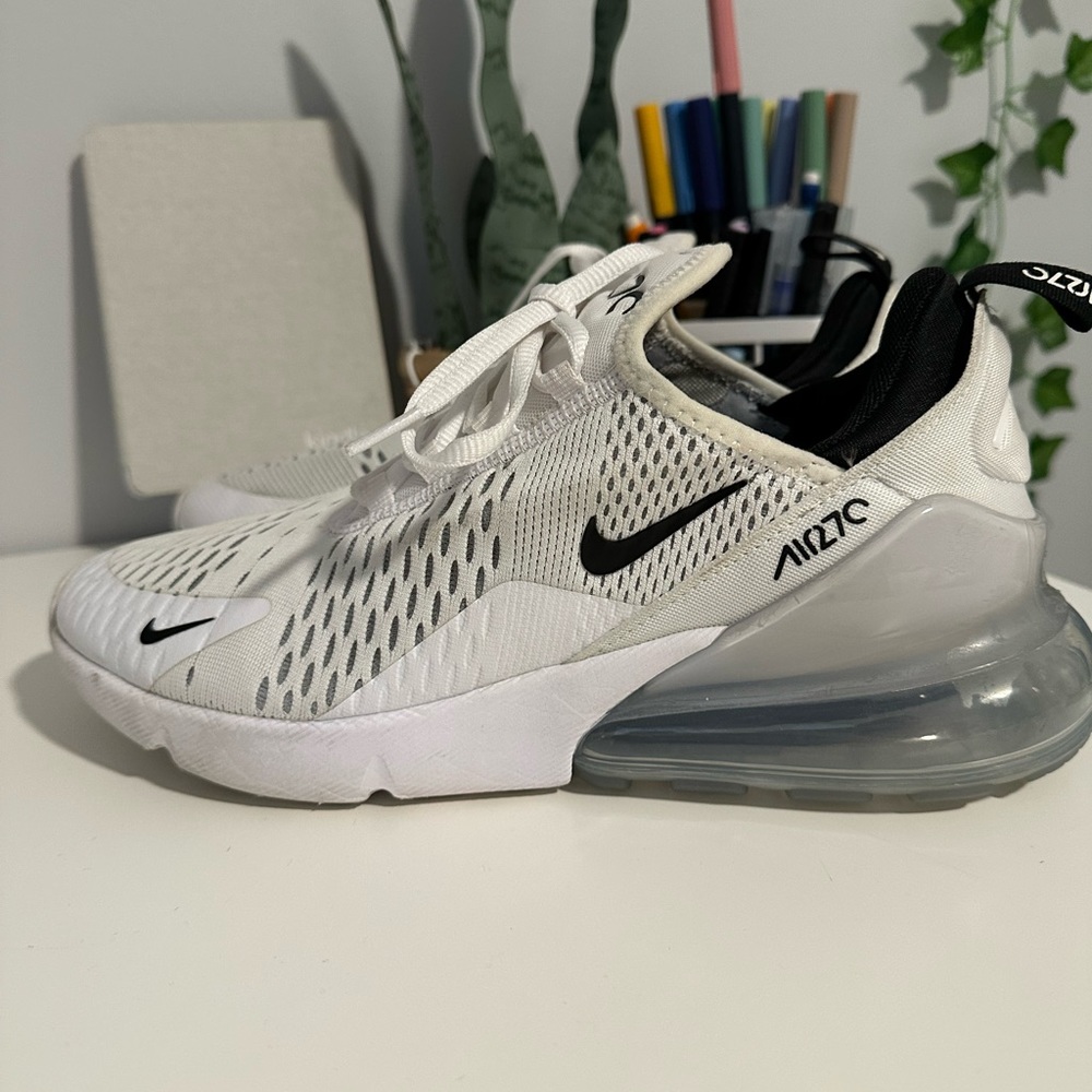 Nike airmax 270s